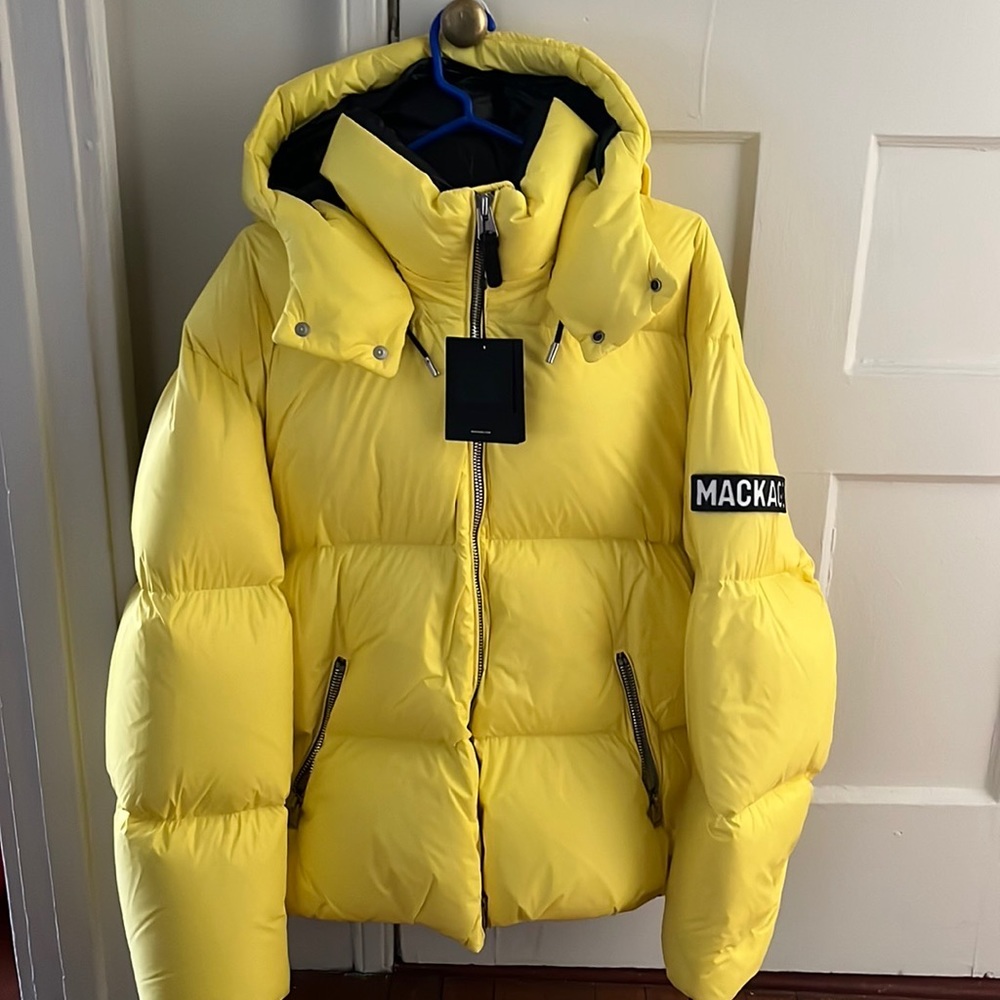 Mens yellow mackage jacket never worn. Size 44 come with all tags.